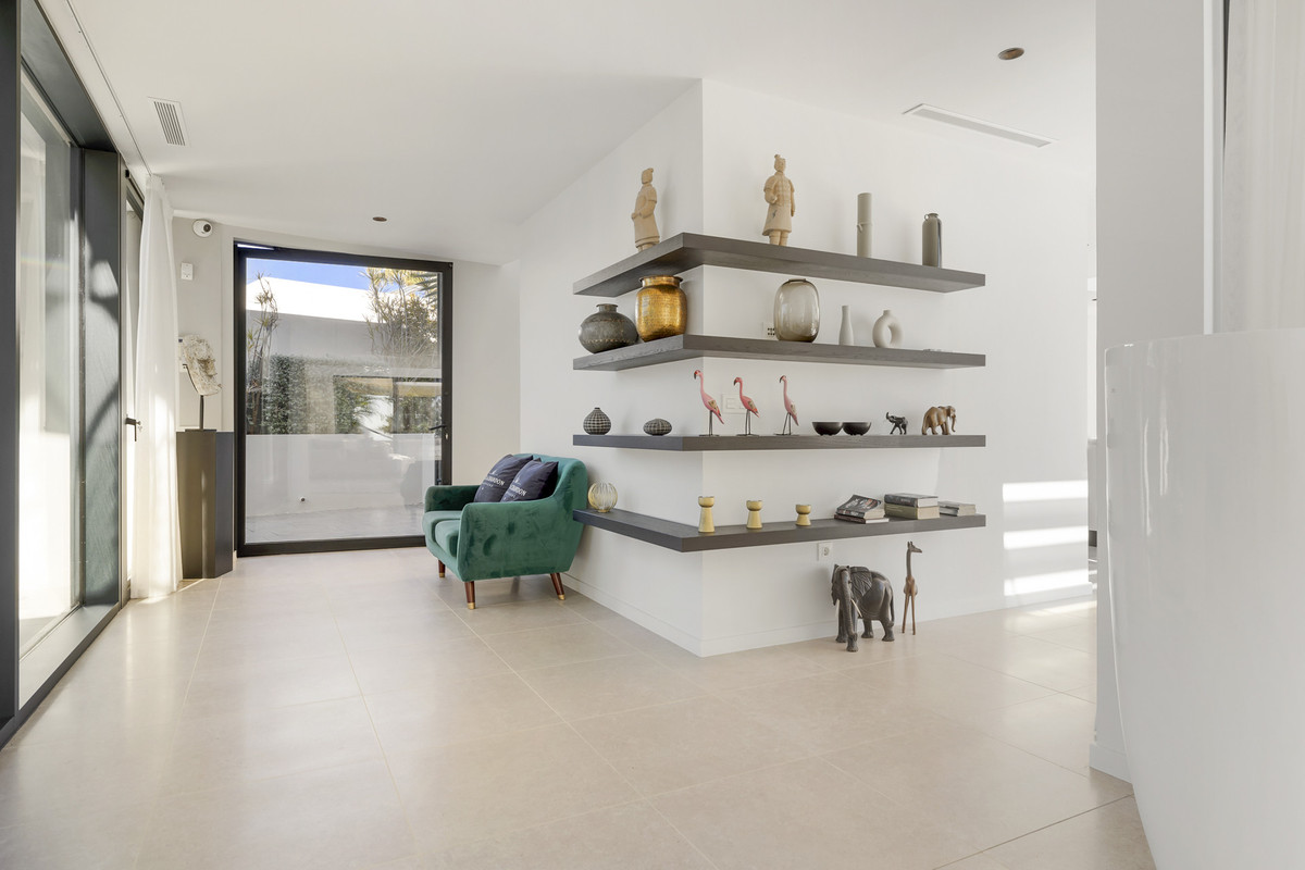 5 Bedroom Villa for Sale in Benahavís — 7