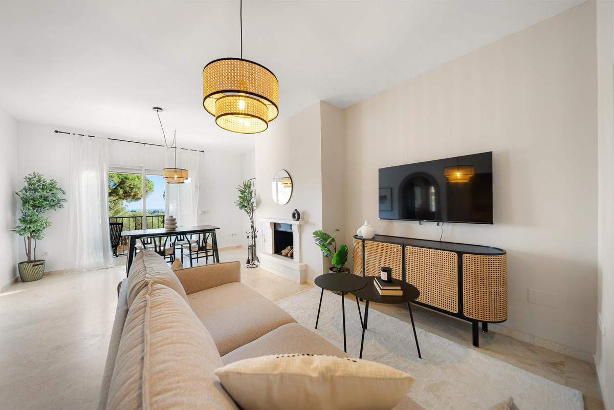 2 Bedroom Apartment for Sale in Nueva Andalucía — view 20