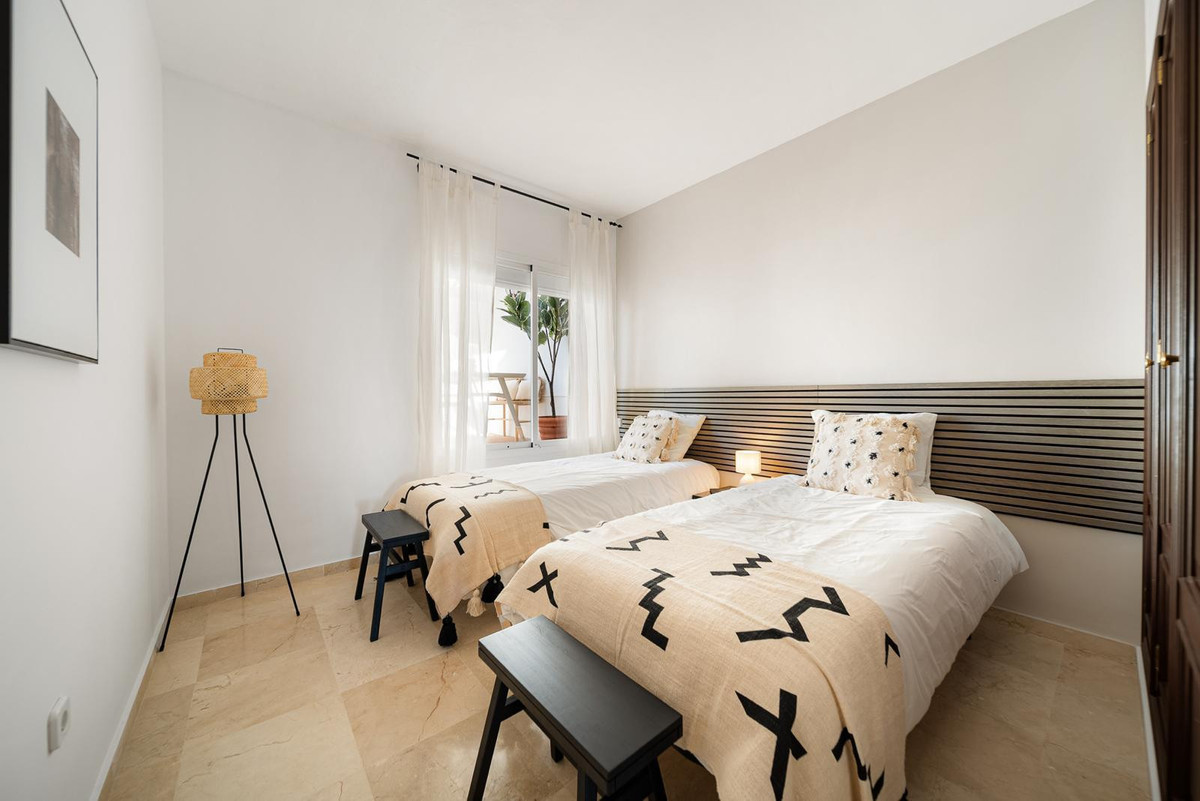 2 Bedroom Apartment for Sale in Nueva Andalucía — 7