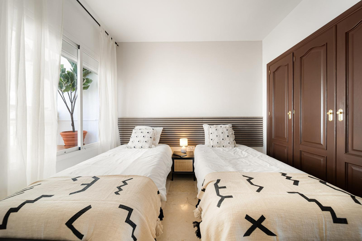 2 Bedroom Apartment for Sale in Nueva Andalucía — 9