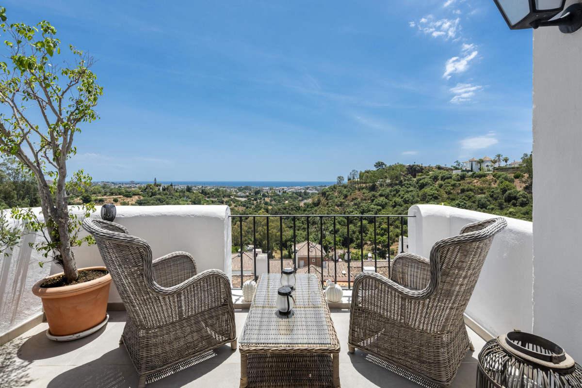 2 Bedroom Apartment for Sale in Los Almendros