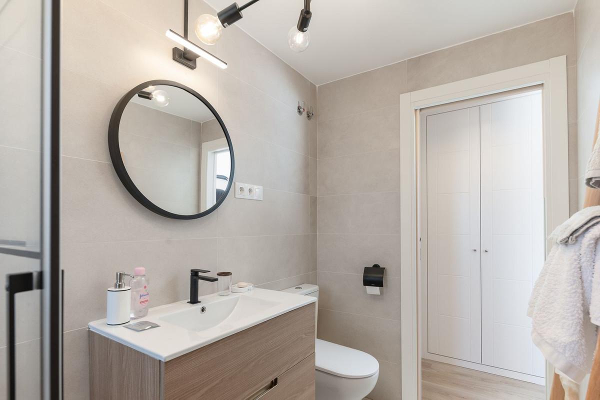 4 Bedroom Apartment for Sale in Nueva Andalucía — view 17