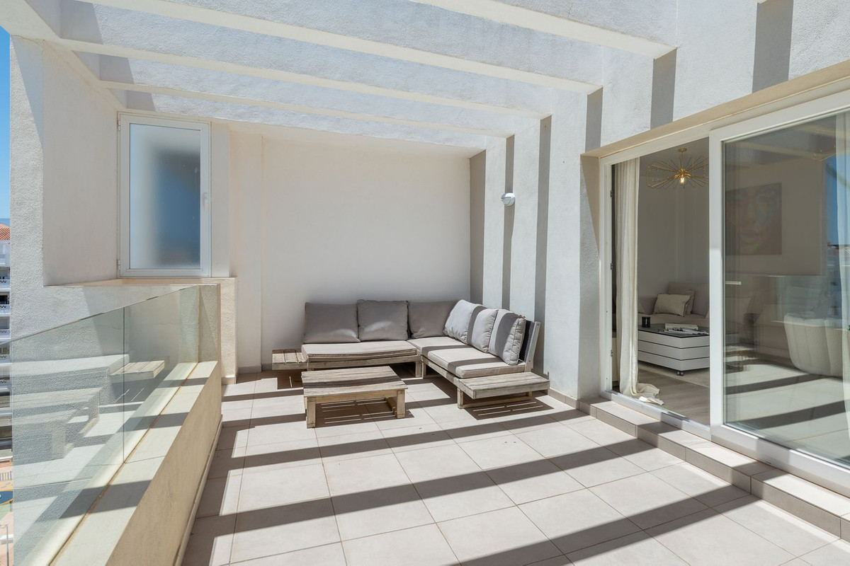 4 Bedroom Apartment for Sale in Nueva Andalucía — 7