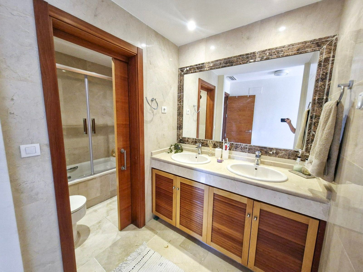 3 Bedroom Villa for Sale in Estepona — view 11