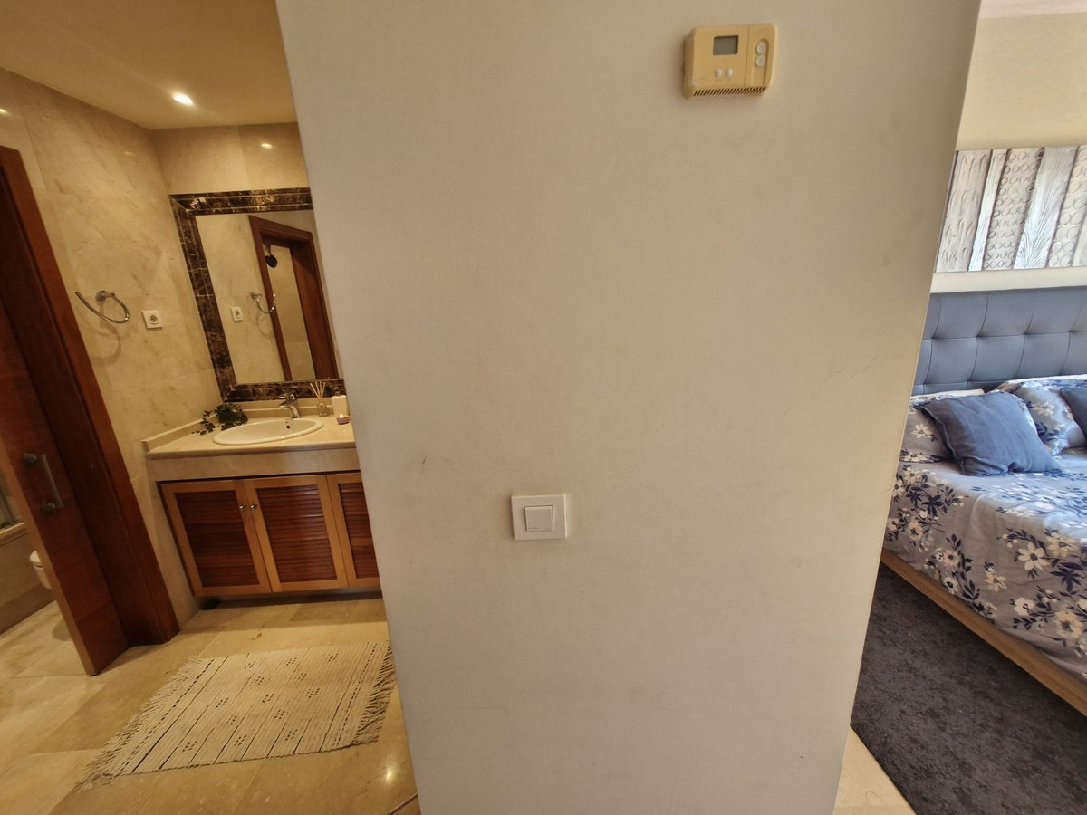 3 Bedroom Villa for Sale in Estepona — view 12