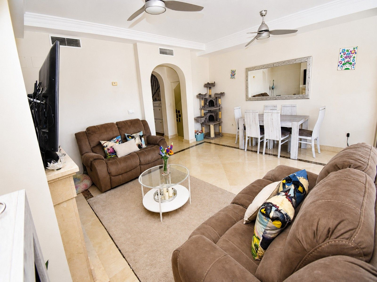 3 Bedroom Villa for Sale in Estepona — 5