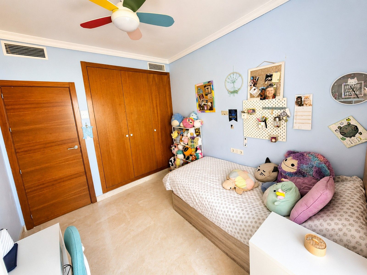 3 Bedroom Villa for Sale in Estepona — 8