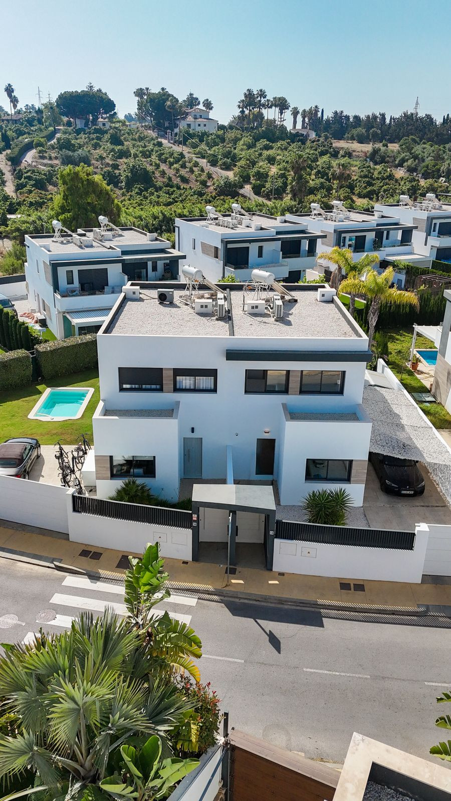 4 Bedroom Villa for Sale in Selwo — view 3