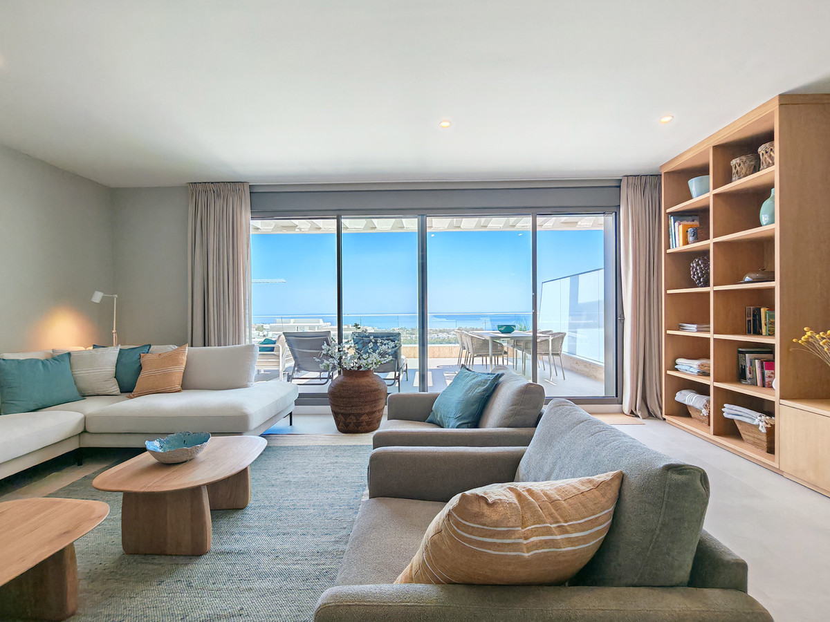 3 Bedroom Apartment for Sale in Selwo — view 3