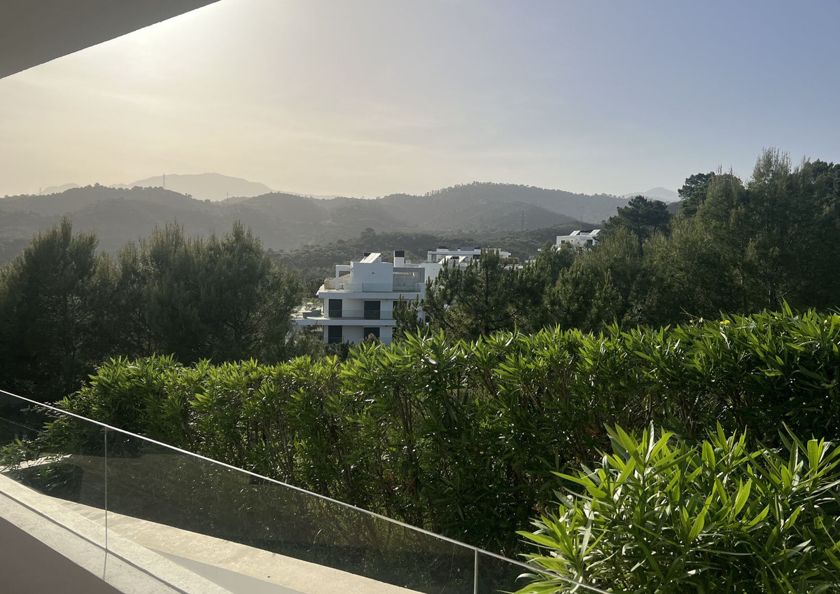 2 Bedroom Apartment for Sale in Estepona — 3