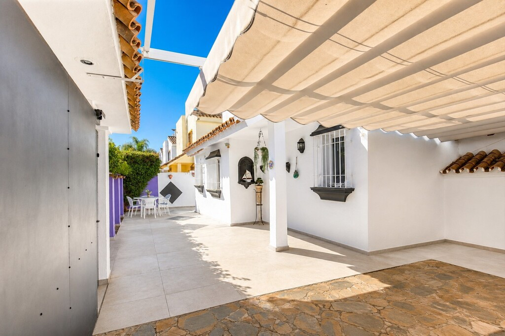 4 Bedroom Villa for Sale in Atalaya — view 15