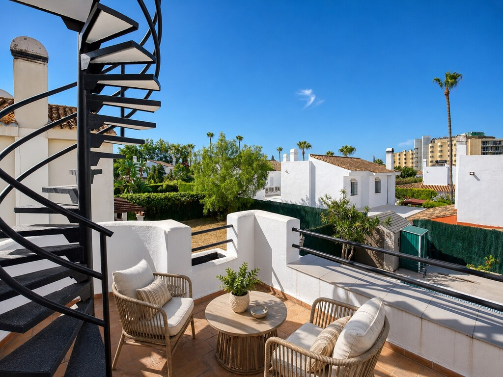 4 Bedroom Villa for Sale in Atalaya — view 20