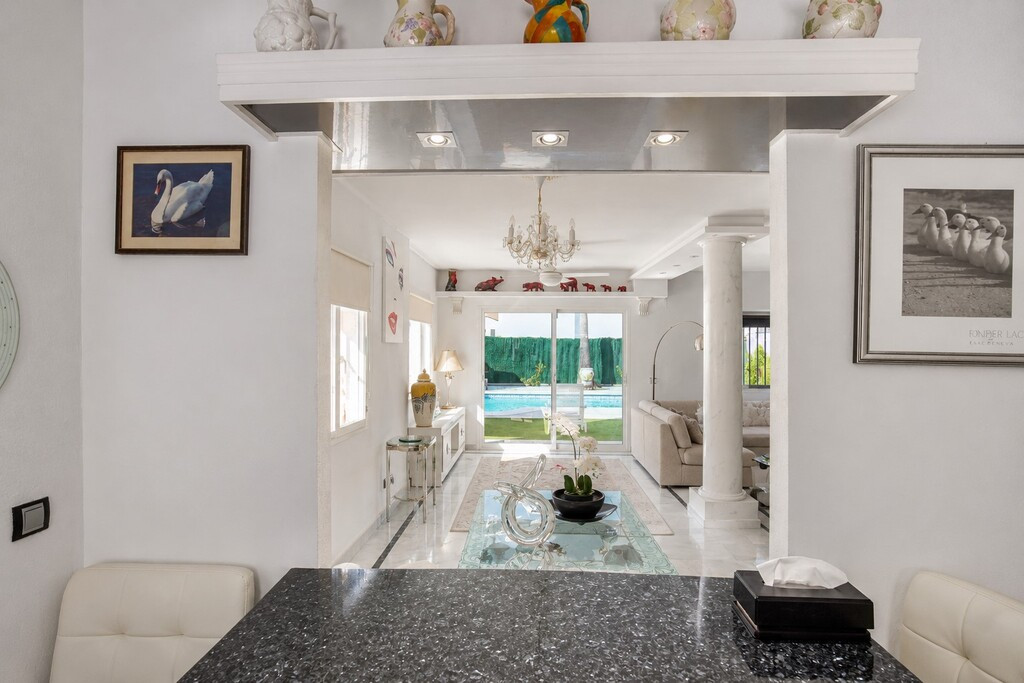 4 Bedroom Villa for Sale in Atalaya — view 8