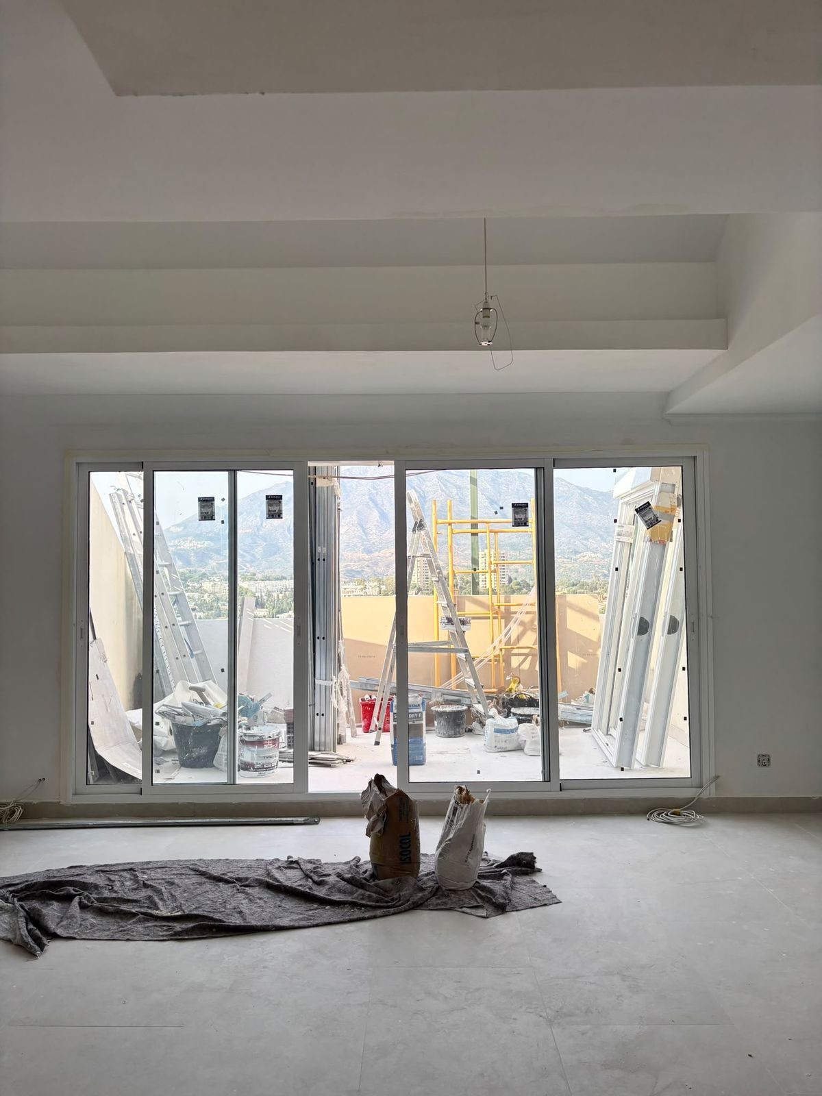 2 Bedroom Apartment for Sale in Nueva Andalucía — 2