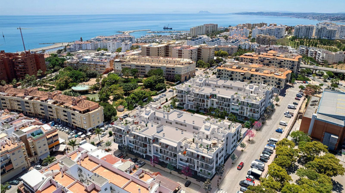 2 Bedroom Apartment for Sale in Estepona — 2