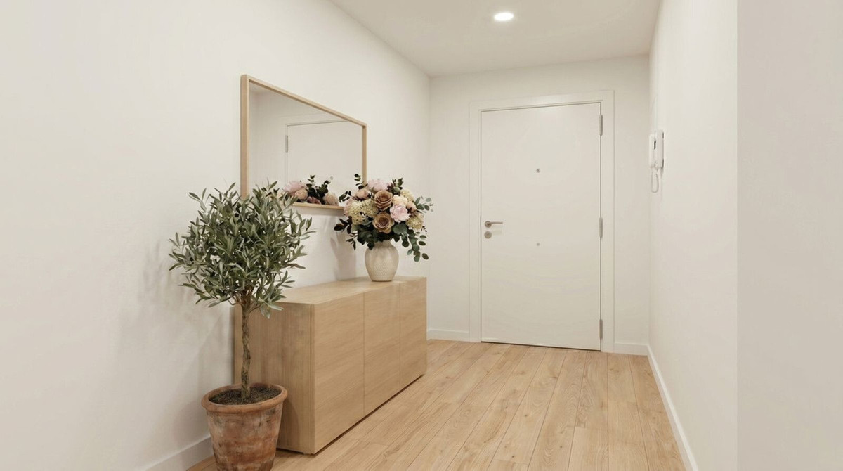 2 Bedroom Apartment for Sale in Estepona — view 13