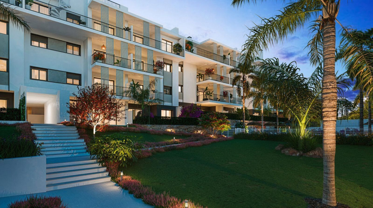 2 Bedroom Apartment for Sale in Estepona — 6