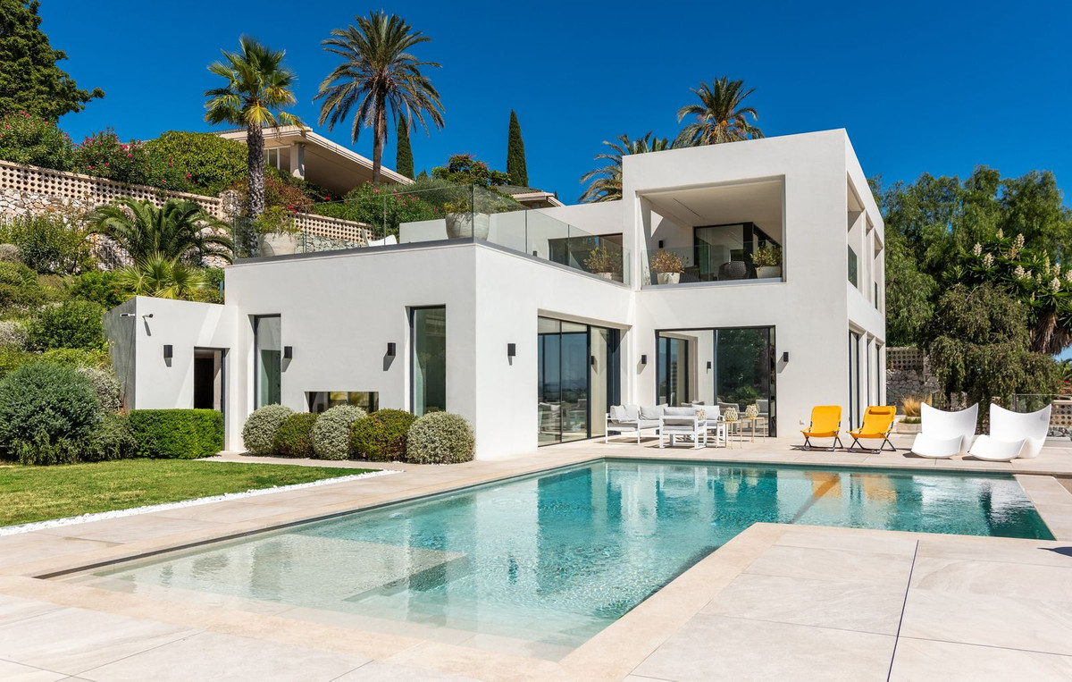 4 Bedroom Villa for Sale in Marbella — view 16