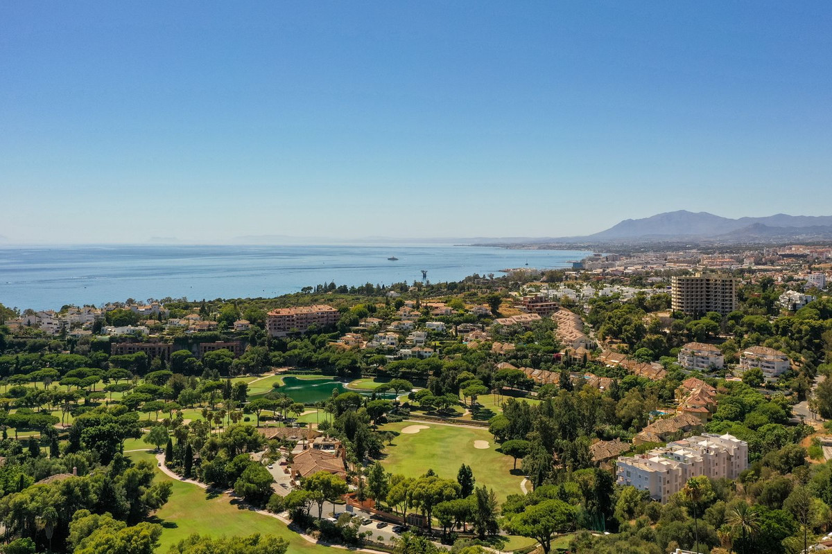 4 Bedroom Villa for Sale in Marbella — view 19