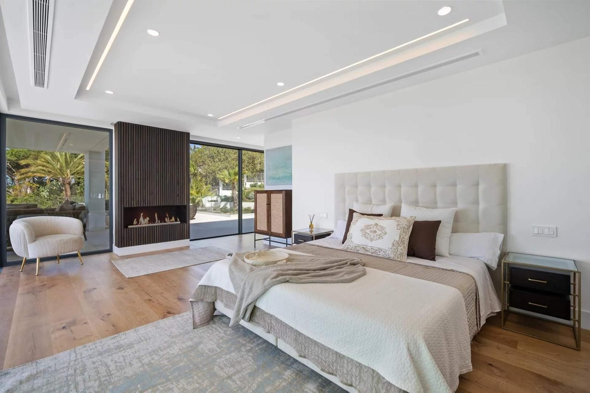 4 Bedroom Villa for Sale in Marbella — view 10
