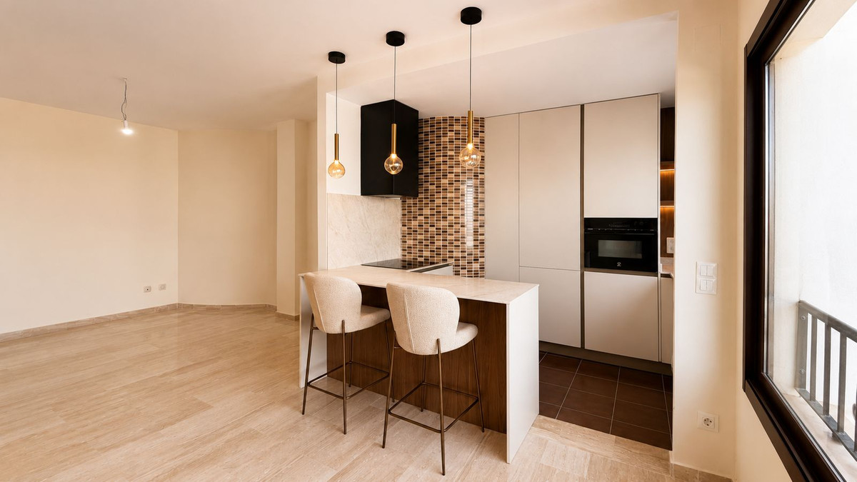 2 Bedroom Apartment for Sale in Estepona — 5