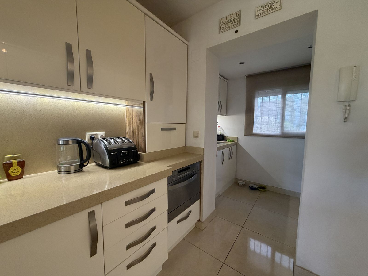 4 Bedroom Townhouse for Sale in Aloha — view 14