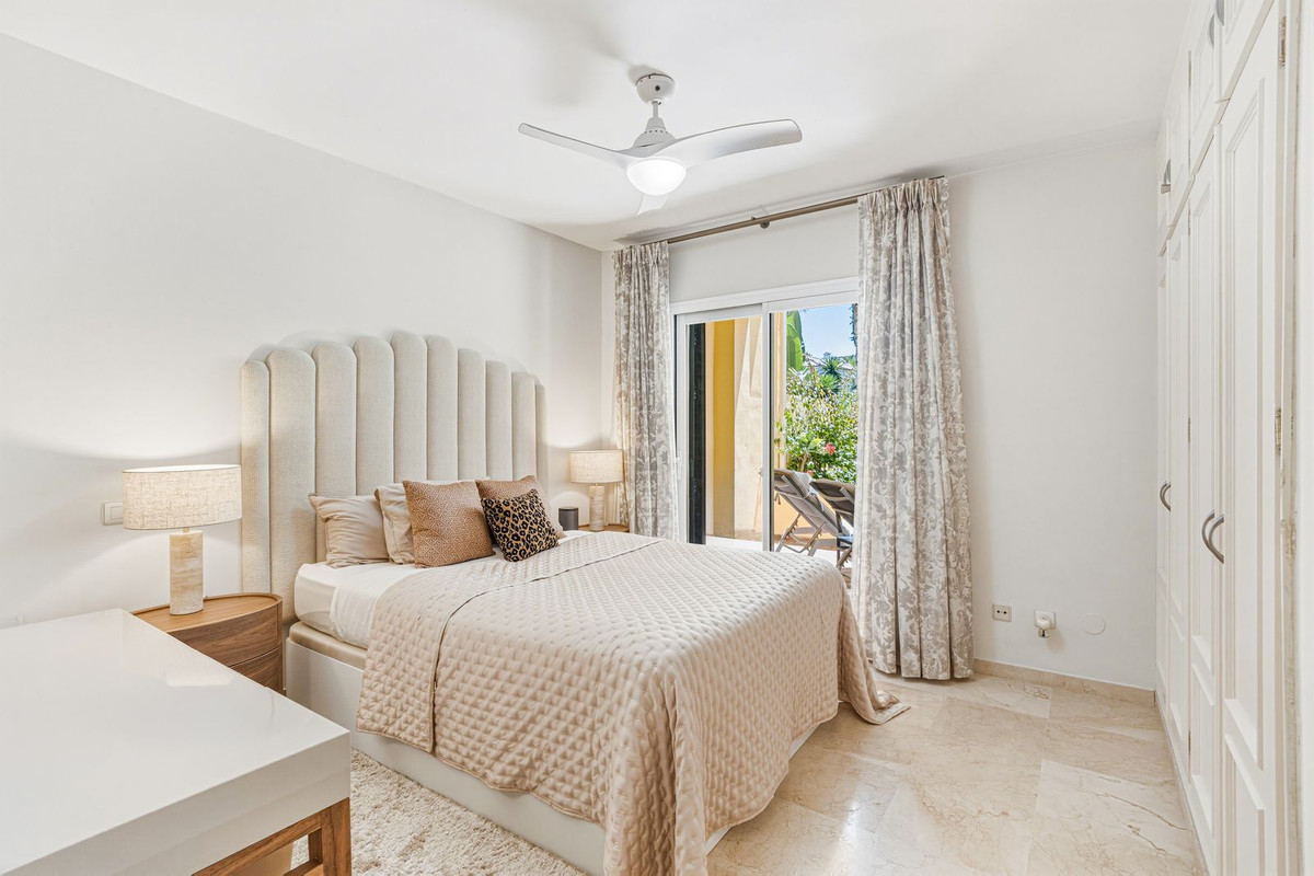 2 Bedroom Apartment for Sale in Guadalmina Alta — view 15