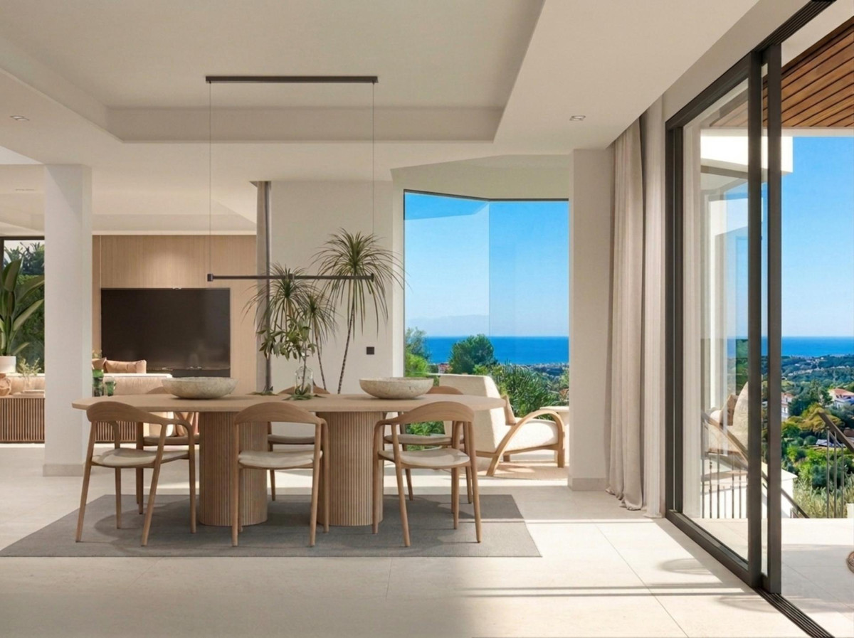 5 Bedroom Villa for Sale in Marbella — 2