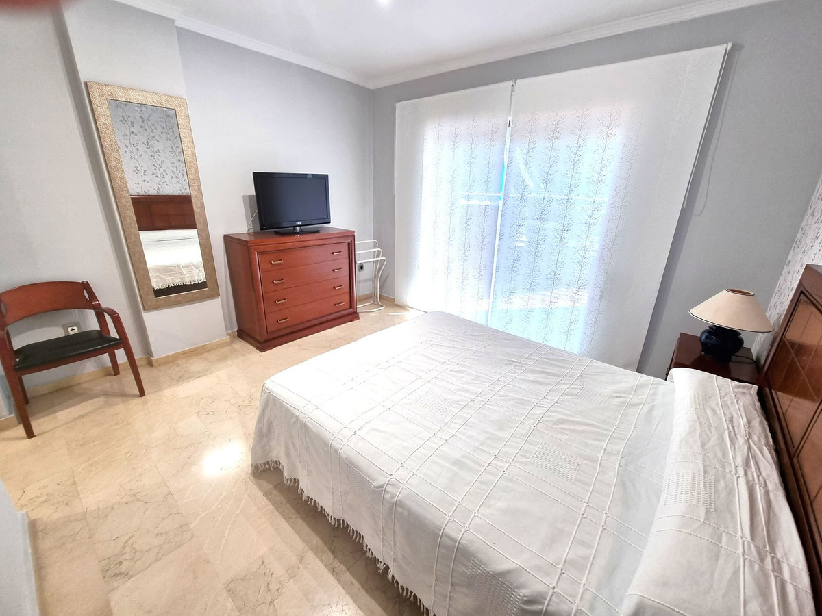 2 Bedroom Apartment for Sale in Puerto Banús — view 15