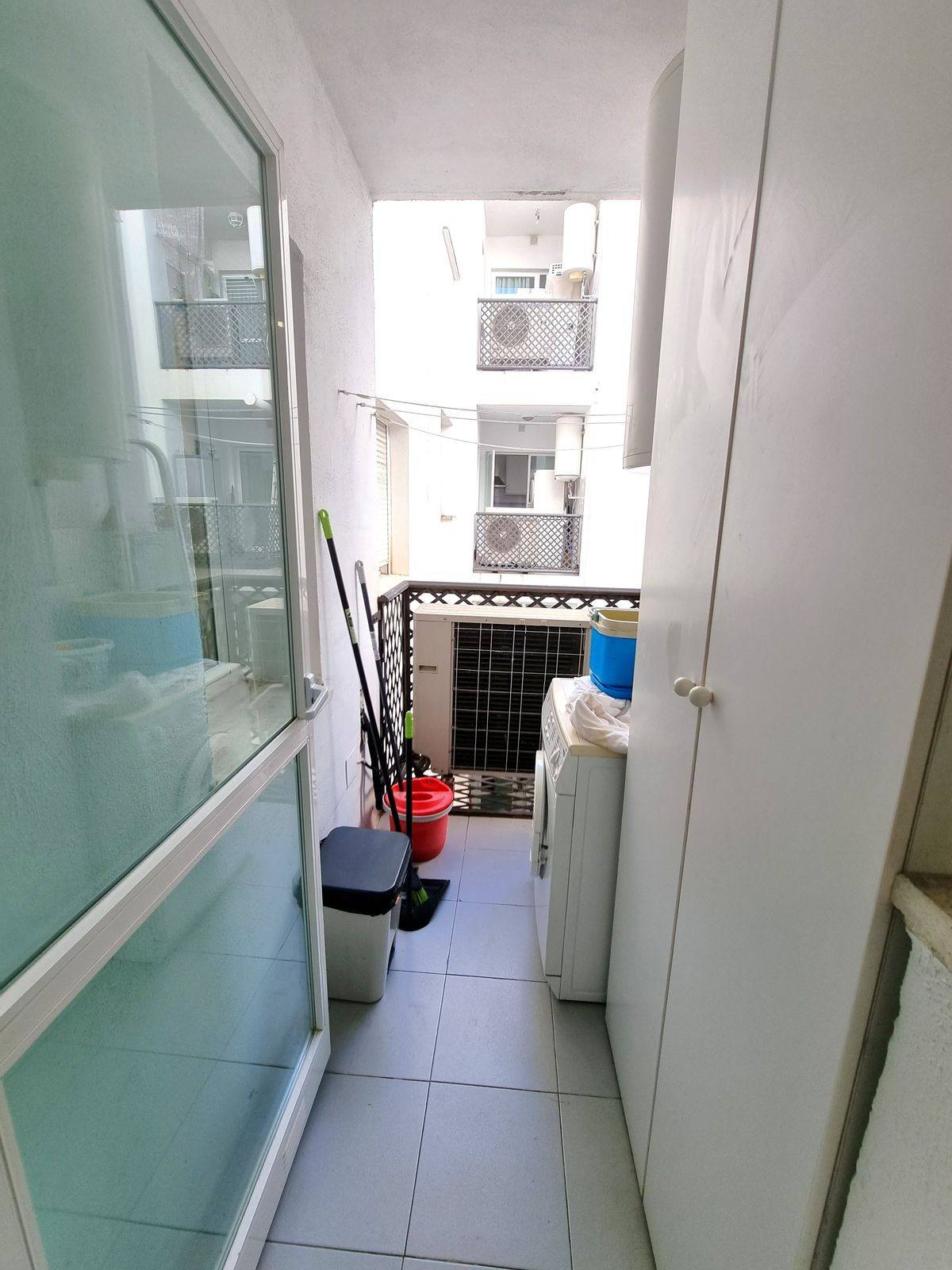 2 Bedroom Apartment for Sale in Puerto Banús — view 10