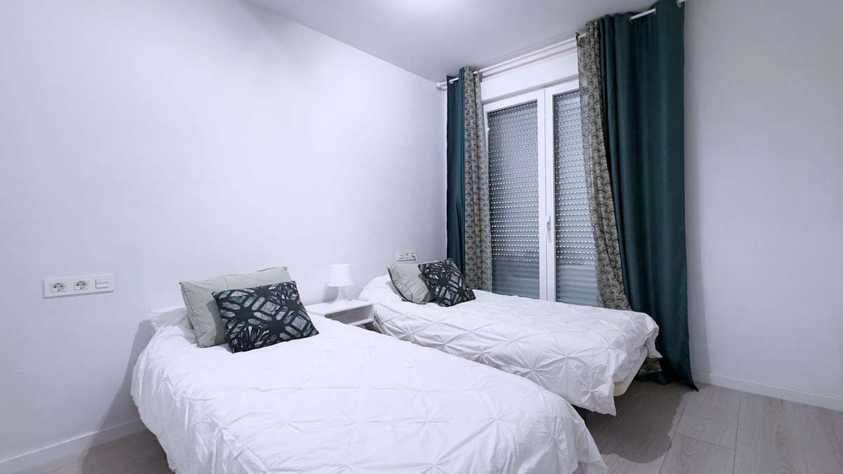 2 Bedroom Apartment for Sale in Marbella — view 13