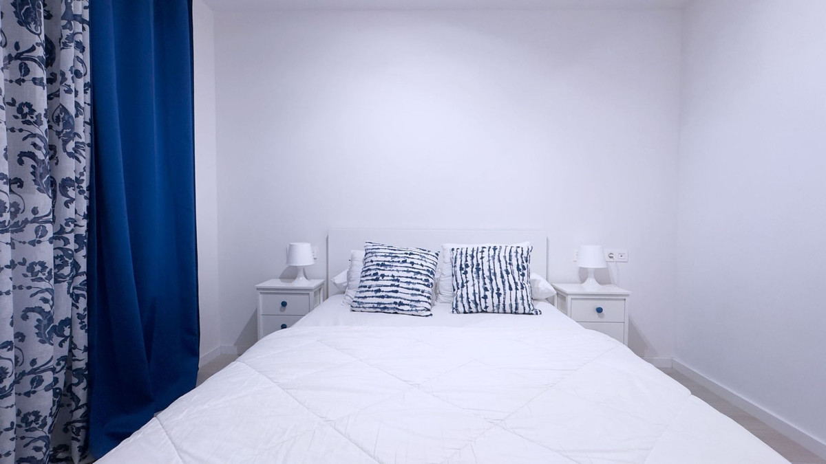 2 Bedroom Apartment for Sale in Marbella — view 7