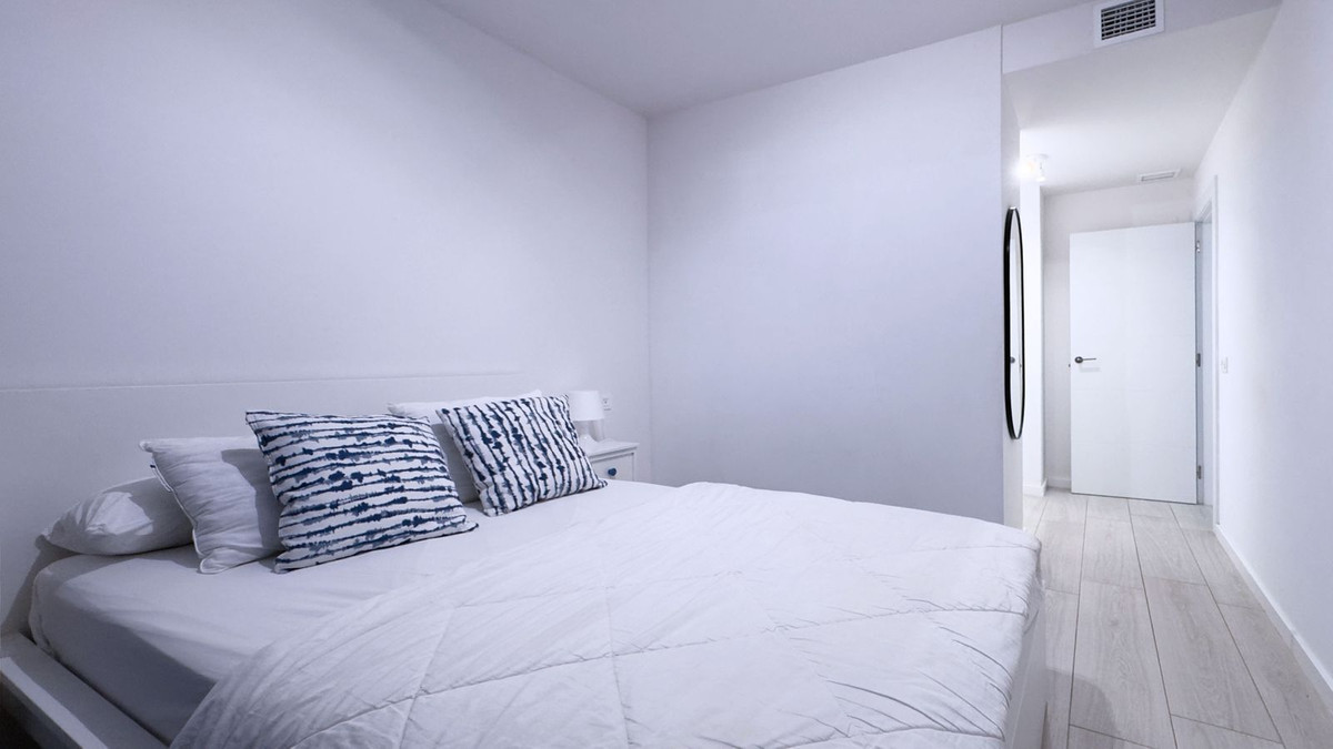 2 Bedroom Apartment for Sale in Marbella — view 8