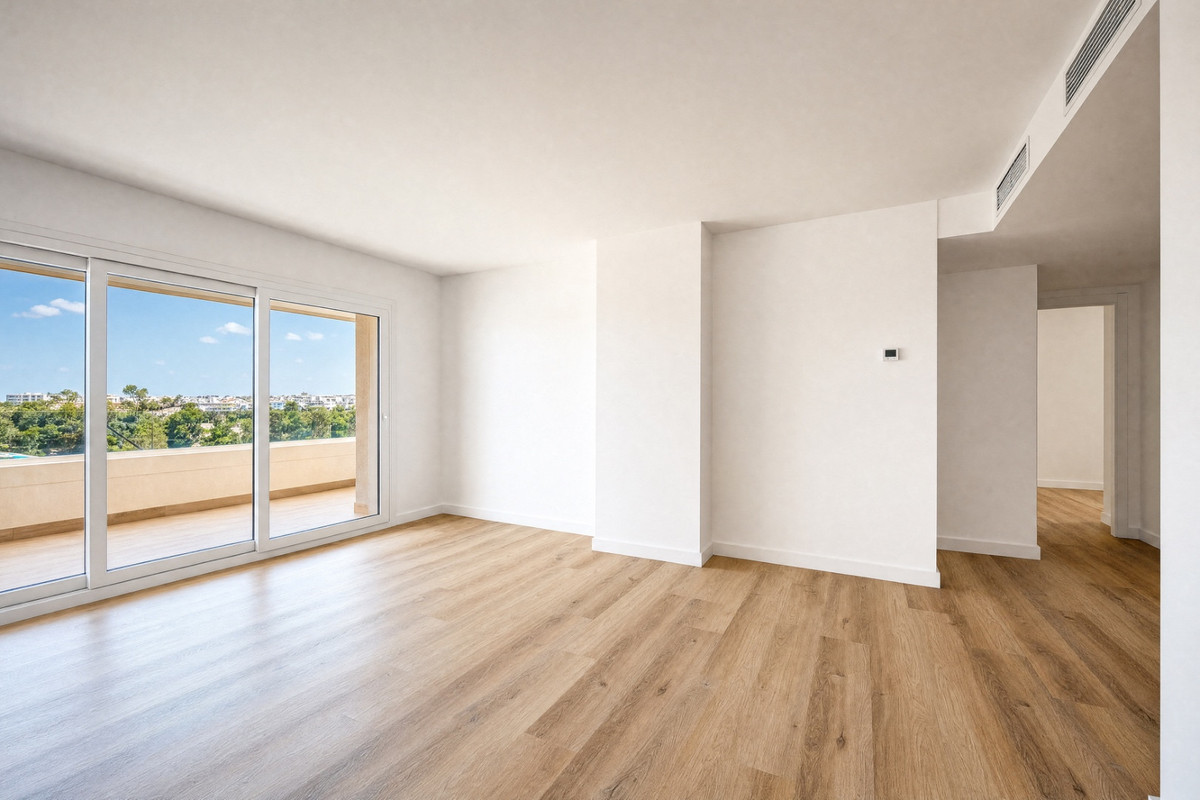 3 Bedroom Apartment for Sale in Nueva Andalucía — view 5