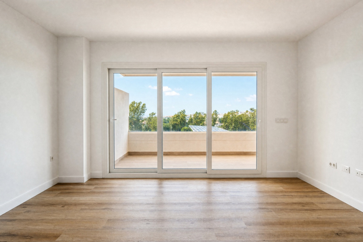 3 Bedroom Apartment for Sale in Nueva Andalucía — view 7