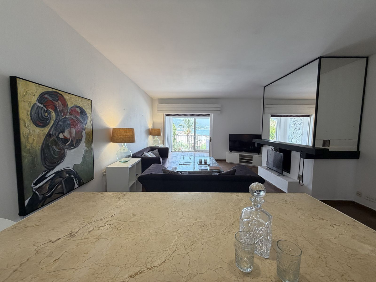 1 Bedroom Apartment for Sale in Puerto Banús — view 12