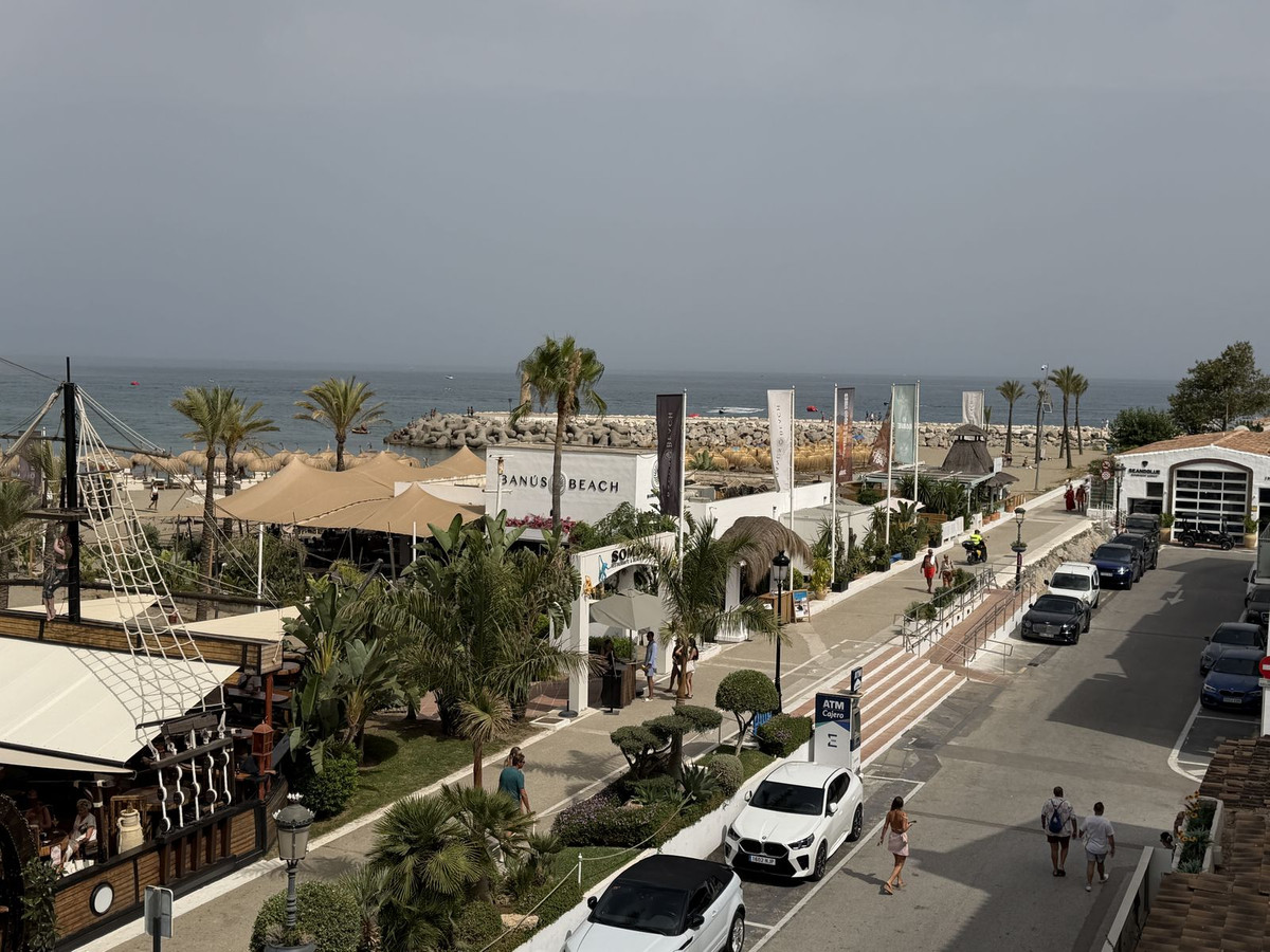 1 Bedroom Apartment for Sale in Puerto Banús — view 16