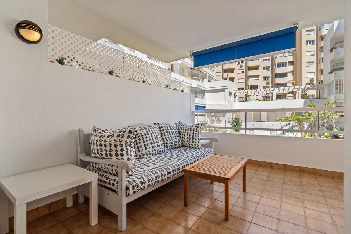 1 Dormitorios Apartamento en Venta en Estepona — view 4