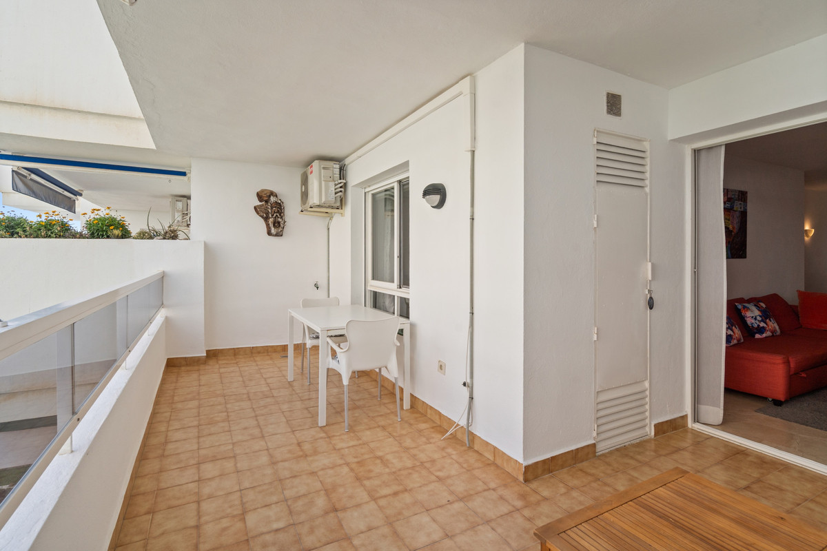 1 Dormitorios Apartamento en Venta en Estepona — view 6