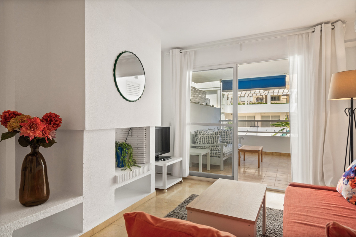 1 Dormitorios Apartamento en Venta en Estepona — view 9