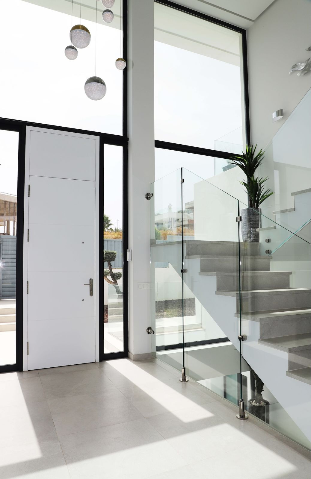 5 Bedroom Villa for Sale in New Golden Mile — view 5