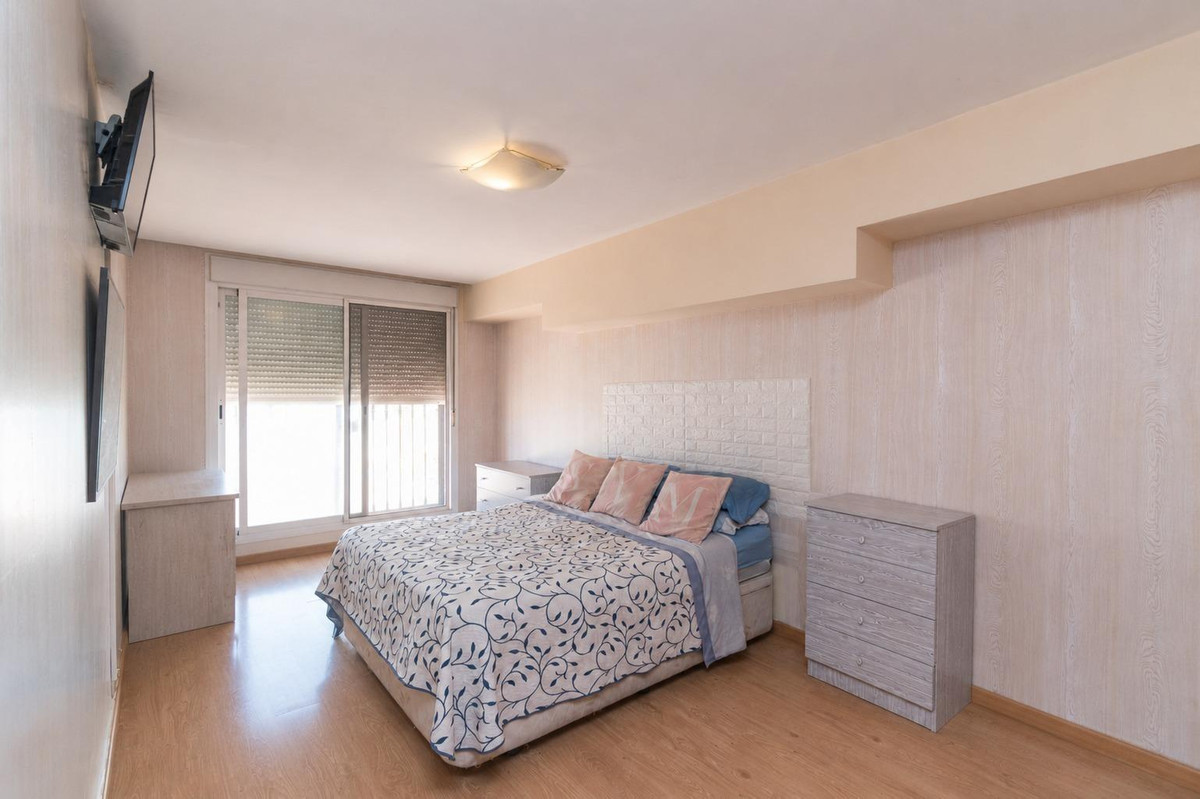 2 Bedroom Apartment for Sale in Marbella — 7
