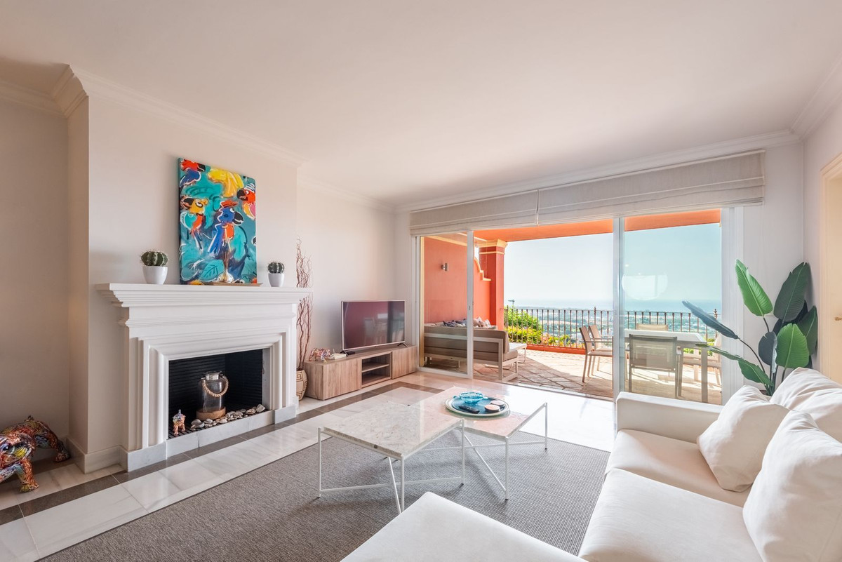 2 Bedroom Apartment for Sale in Monte Halcones — 2