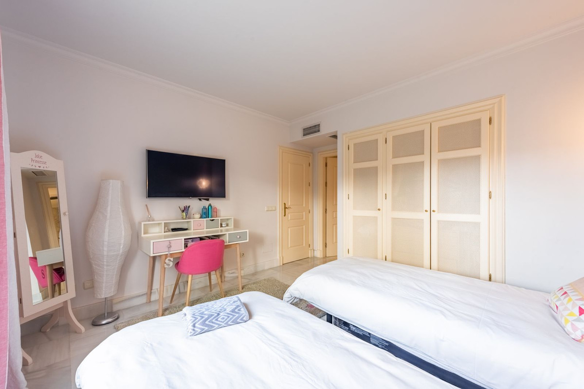 2 Bedroom Apartment for Sale in Monte Halcones — view 20
