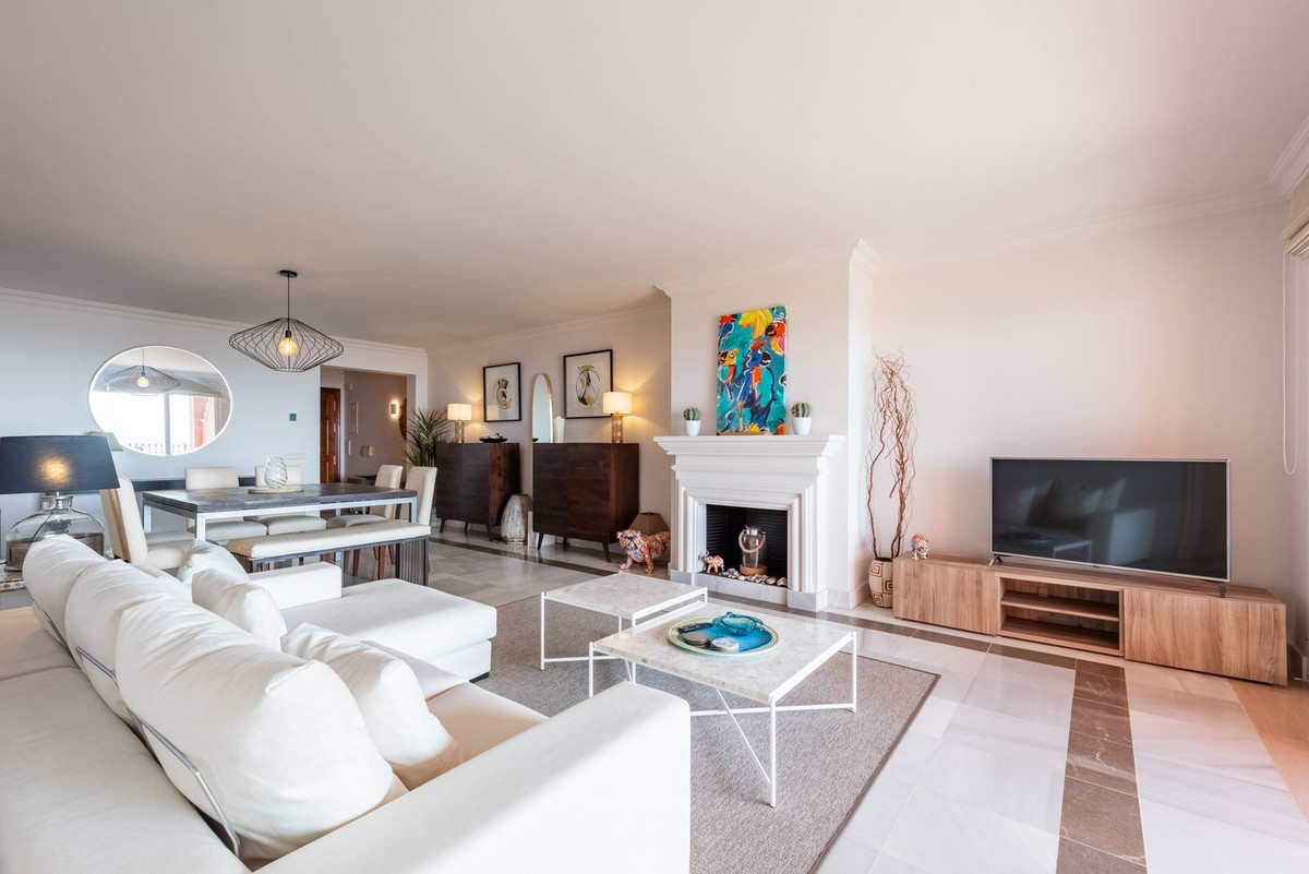 2 Bedroom Apartment for Sale in Monte Halcones — 5