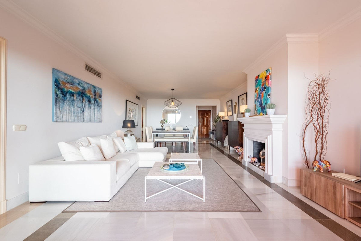 2 Bedroom Apartment for Sale in Monte Halcones — 6