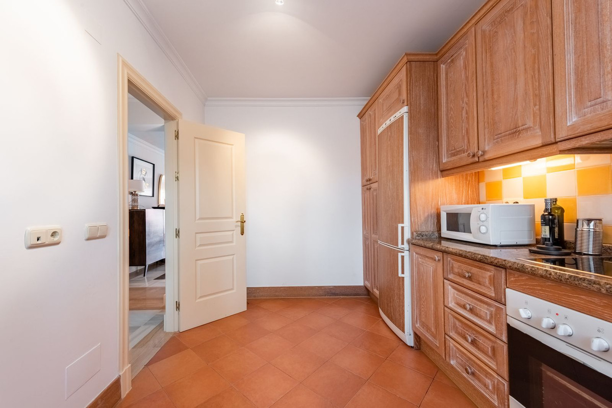2 Bedroom Apartment for Sale in Monte Halcones — 9