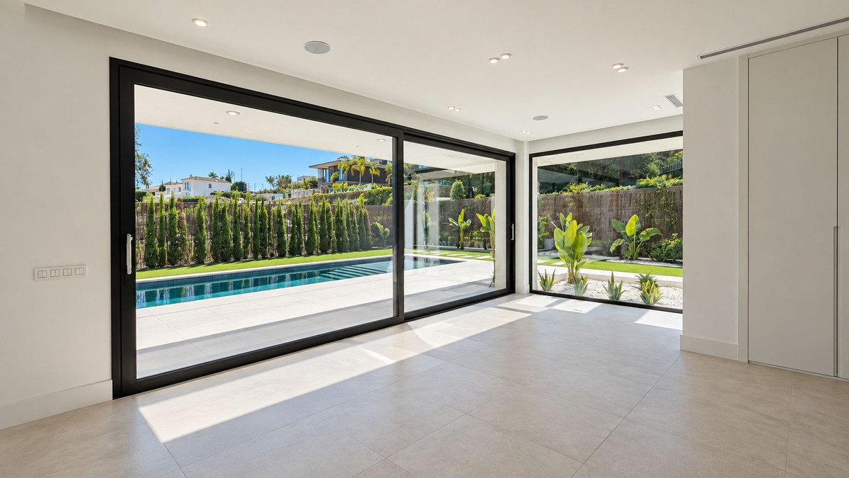 5 Bedroom Villa for Sale in Nueva Andalucía — view 7