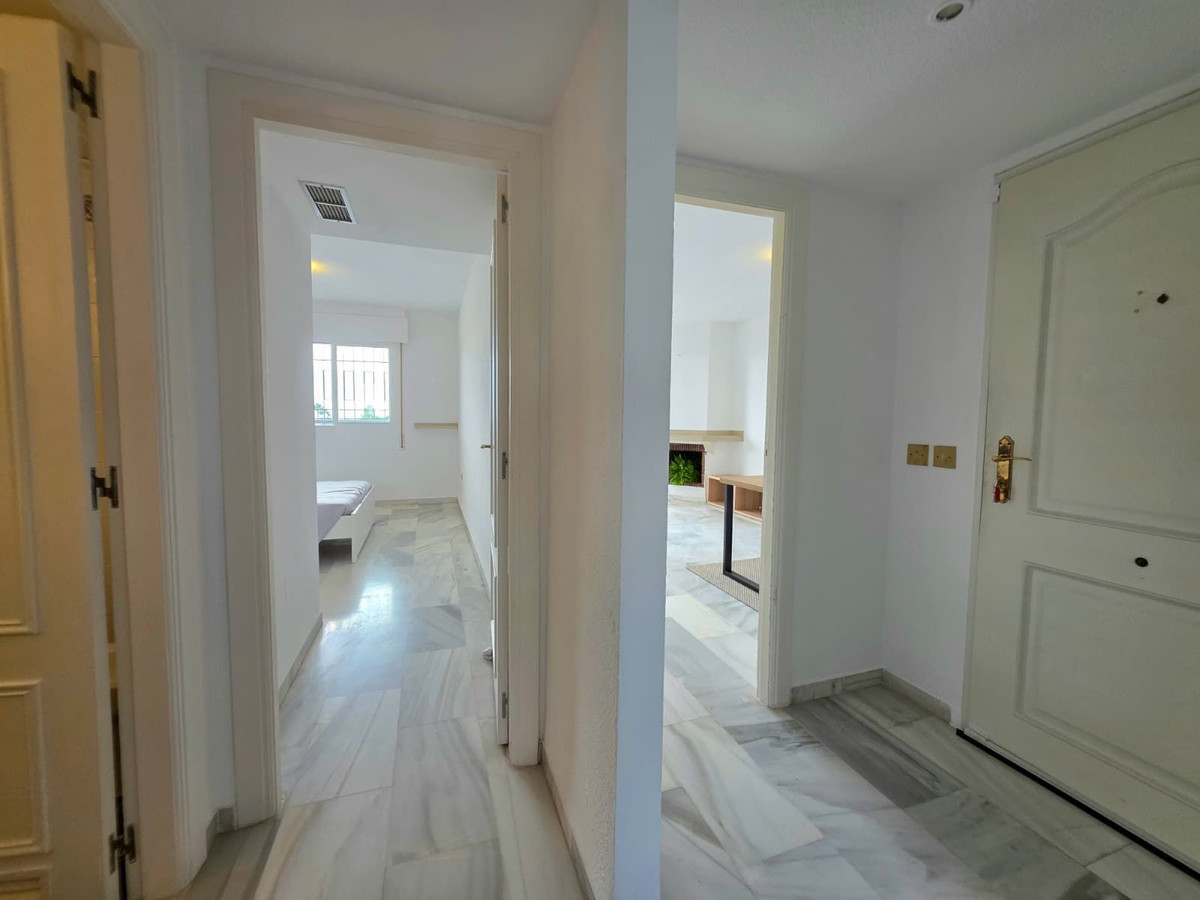 2 Dormitorios Apartamento en Venta en Aloha — view 12