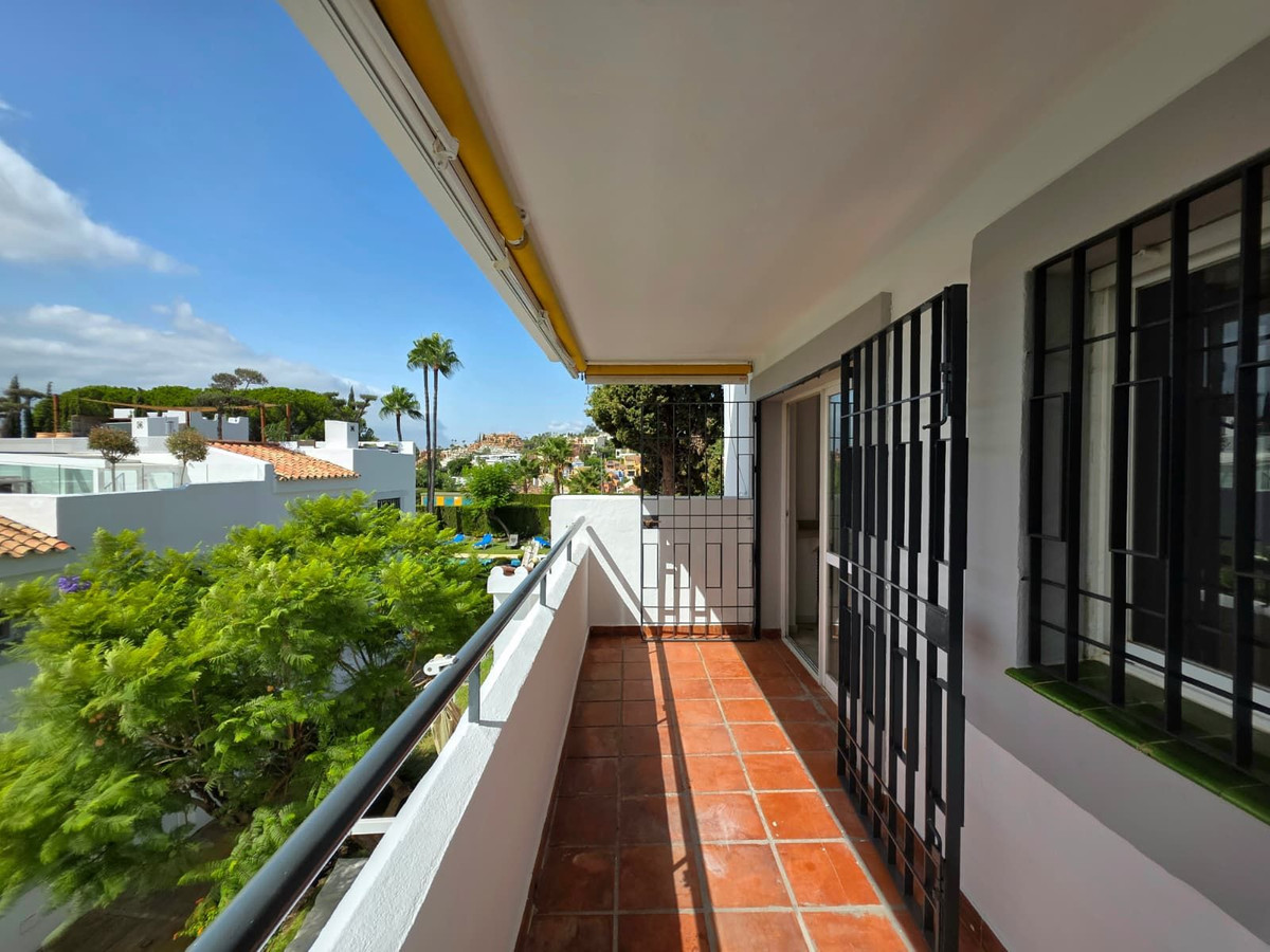 2 Dormitorios Apartamento en Venta en Aloha — view 3